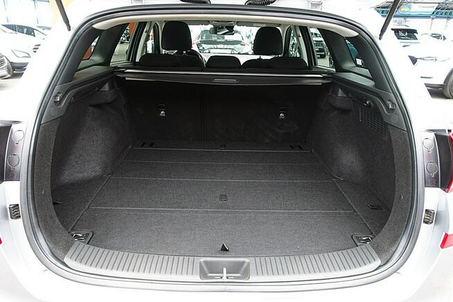 Hyundai i30 1,5 16V LED+TEMPOMAT GWARANCJA 1WŁ Kraj Bezwypadkowy Serwisowany F23%