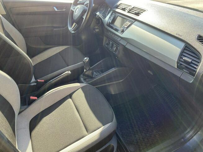 Škoda Fabia Niezawodna benzyna/Isofix/Prawie nowe opony/Zadbany stan/z Niemiec