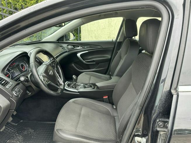 Opel Insignia Moc 170, nawigacja, czujniki przód i tył, bluetooth, światła dzienne