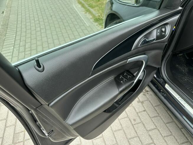 Opel Insignia Moc 170, nawigacja, czujniki przód i tył, bluetooth, światła dzienne