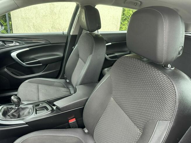 Opel Insignia Moc 170, nawigacja, czujniki przód i tył, bluetooth, światła dzienne