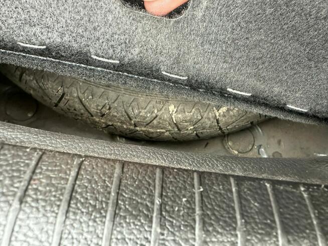 Opel Insignia Moc 170, nawigacja, czujniki przód i tył, bluetooth, światła dzienne