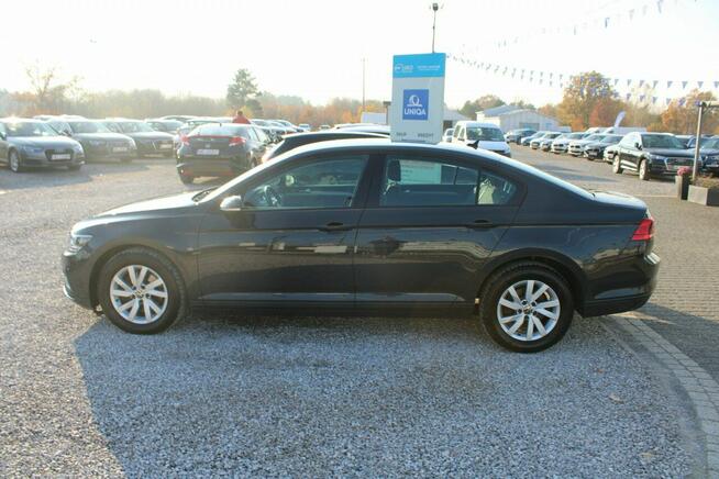 Volkswagen Passat ESSENCE App-Connect LED F-vat Salon Polska Gwarancja