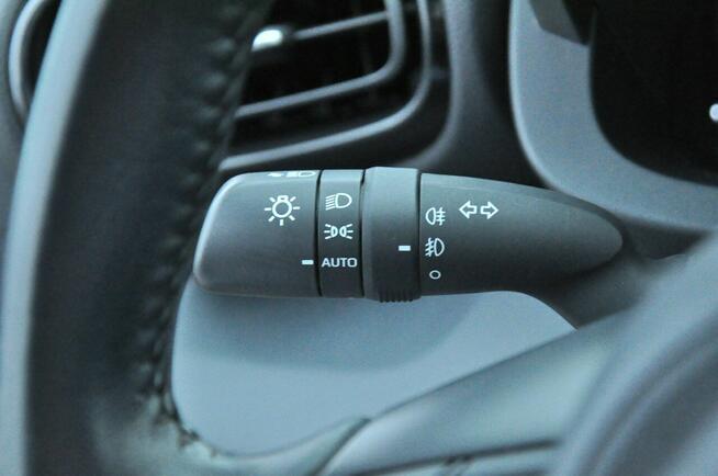 Toyota Yaris 1.5 Dynamic Force 125KM Comfort Kamera