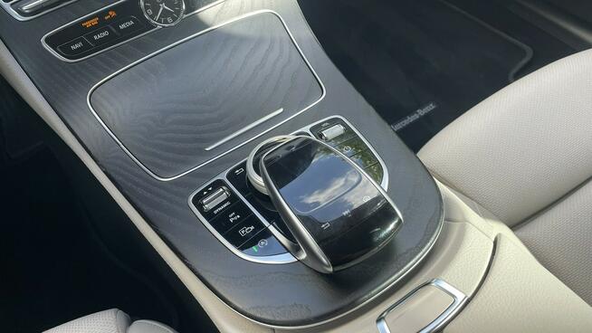 Mercedes E 220 220D 195KM 4Matic - Burmester Full Led Kamery 360 Martwe Pole