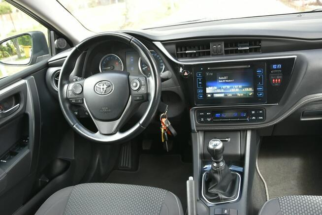 Toyota Corolla 1.6Valvematic 132KM 2018r. lift SALON Climatronic Kamera LED 47tkm