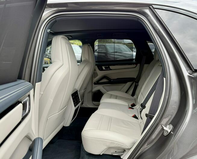 Porsche Cayenne 462KM,E-hybrid,Full wersja,Gwarancja