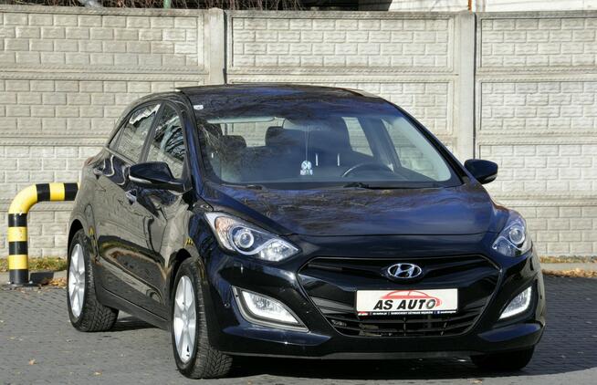 Hyundai i30 1.6CRDi 128KM Premium/LEDy/PDC/Alu/USB/Serwis/Panorama/Kamera/Navi
