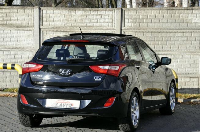 Hyundai i30 1.6CRDi 128KM Premium/LEDy/PDC/Alu/USB/Serwis/Panorama/Kamera/Navi