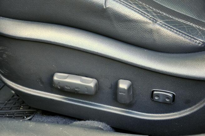 Hyundai i30 1.6CRDi 128KM Premium/LEDy/PDC/Alu/USB/Serwis/Panorama/Kamera/Navi