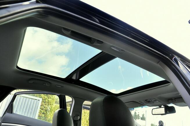 Hyundai i30 1.6CRDi 128KM Premium/LEDy/PDC/Alu/USB/Serwis/Panorama/Kamera/Navi