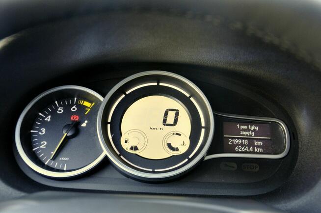 Renault Megane 1,6i 110KM Business/Serwis/Tempomat/Klimatyzacja/Alufelgi/Navi