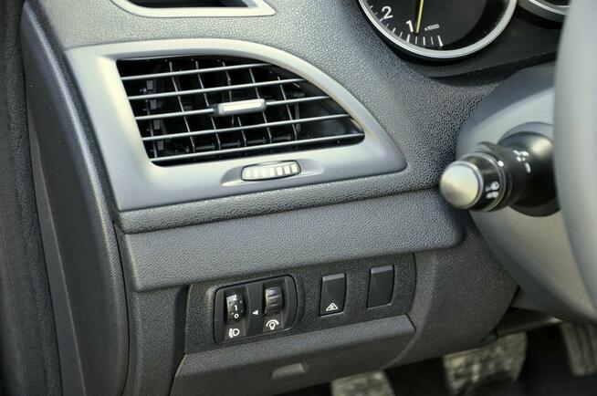 Renault Megane 1,6i 110KM Business/Serwis/Tempomat/Klimatyzacja/Alufelgi/Navi