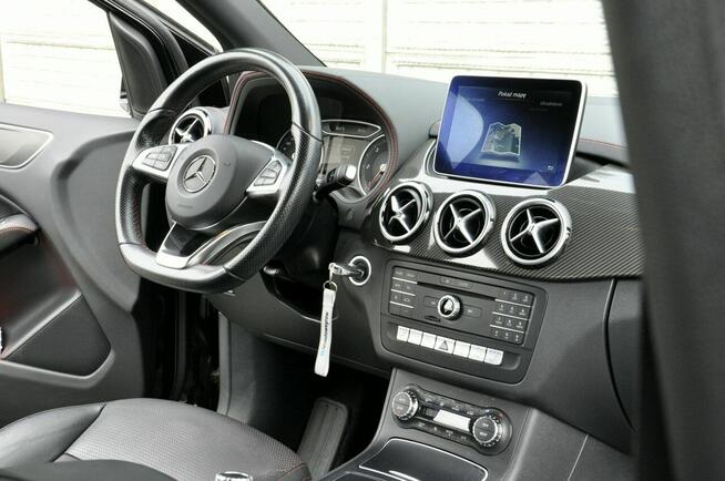 Mercedes B 220 2,2CDi 170KM AMGLine/Carbon/Navi/Led/ACC/Skóra/Tempomat/Alu/Kamera