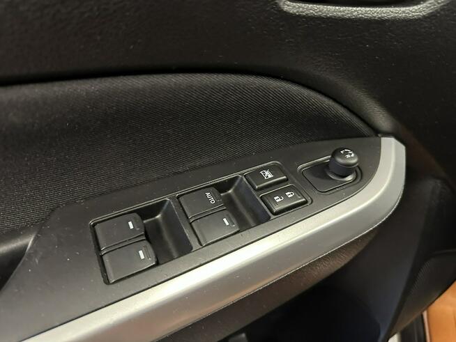 Suzuki Vitara 1.6 Benz Serwis ASO Zadbany REJ PL GWARANCJA