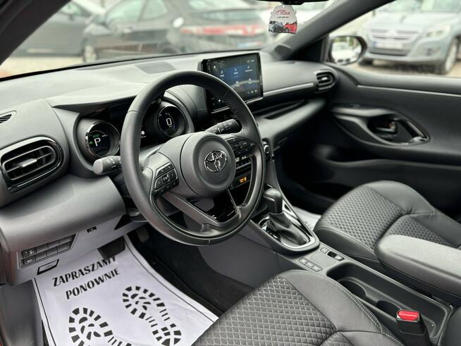 Toyota Yaris Hybryda, Gwarancja, Automat, Salon Polska, Niski Przebieg, Super Stan
