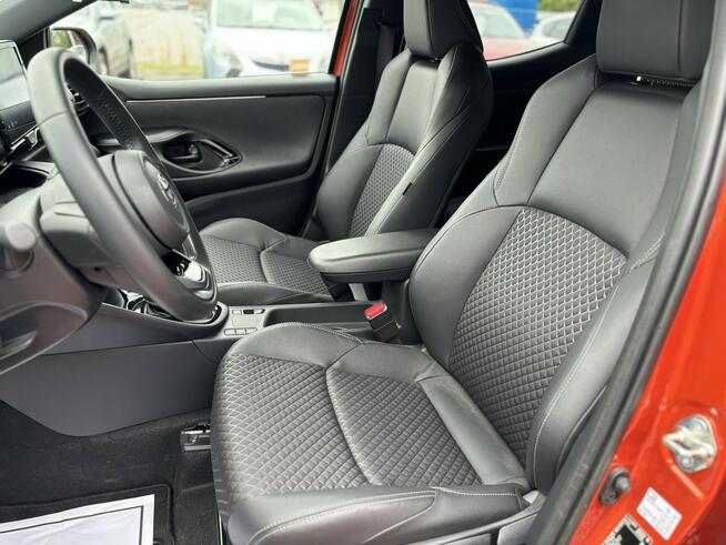 Toyota Yaris Hybryda, Gwarancja, Automat, Salon Polska, Niski Przebieg, Super Stan