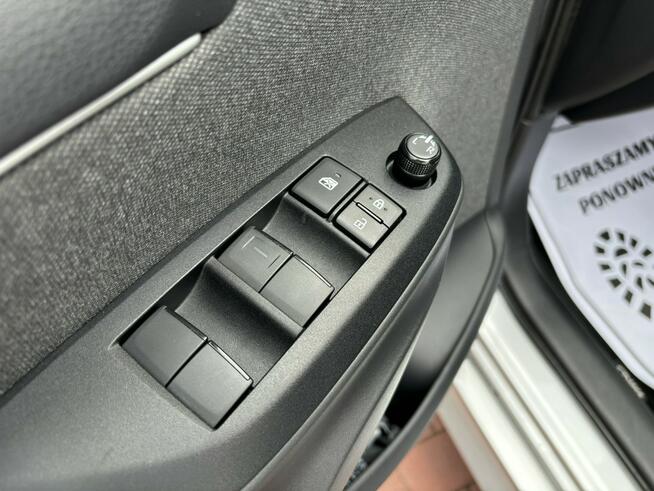 Toyota Yaris Hybryda, Gwarancja, Automat, Salon Polska, Niski Przebieg