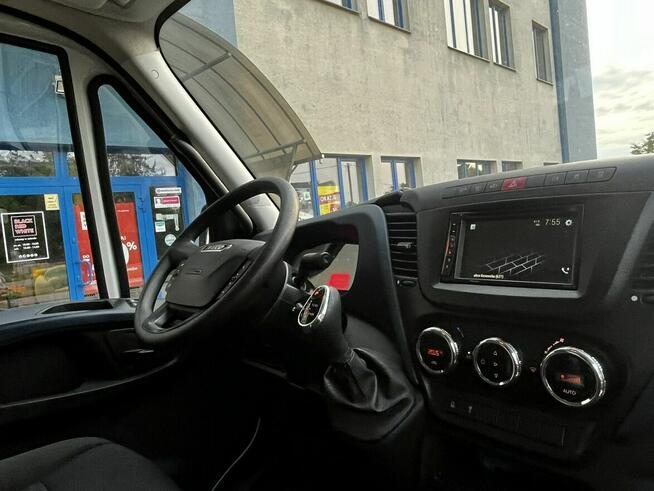 Iveco Daily 35-160 Hi Matic Kontener Winda Climatronic Kamera 3-Osobow