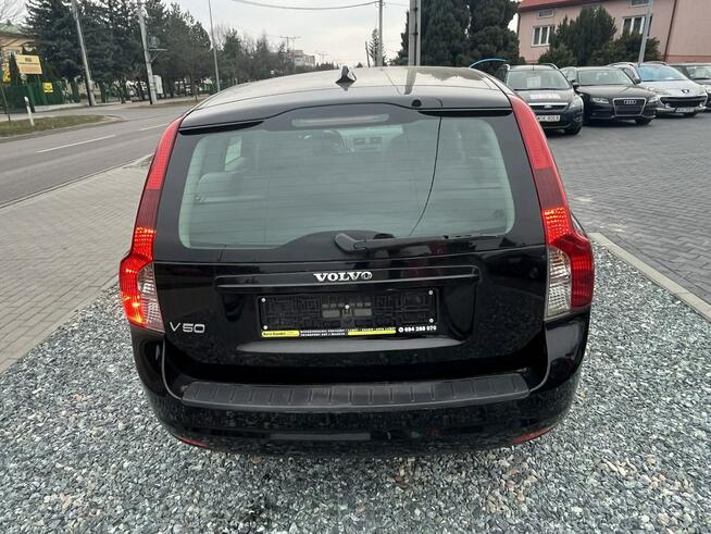 Volvo V50 1.6B Lift 2007r Climatronic Czarna Perła Alufelgi Kombi !