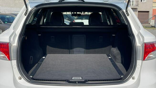 Toyota Avensis Tempomat Kamera Cofania Navi