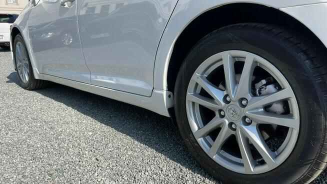 Toyota Avensis Tempomat Kamera Cofania Navi