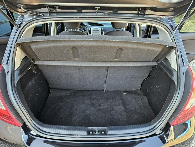 Hyundai i20 Opłacony Zdrowy Zadbany Serwisowany z Klimatyzacją 1 WŁ