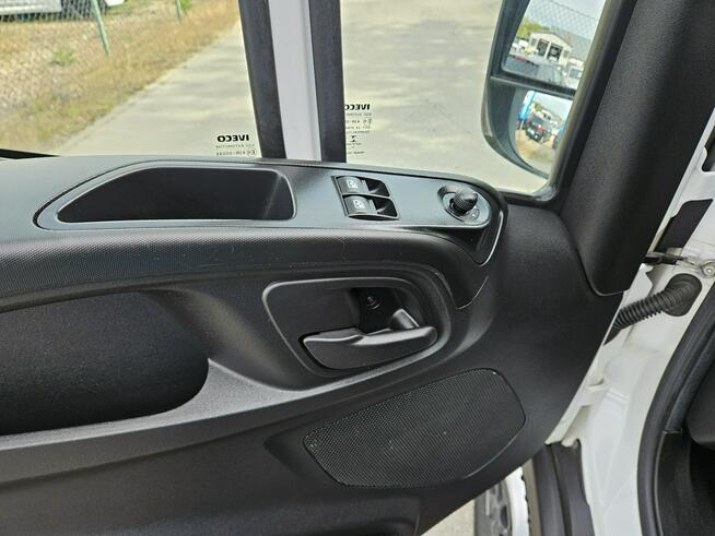 Iveco Daily 35S18 Opłacony Zadbany Bogato Wyposażony 1 Wł Po Serwisie Gotowy Do Pracy