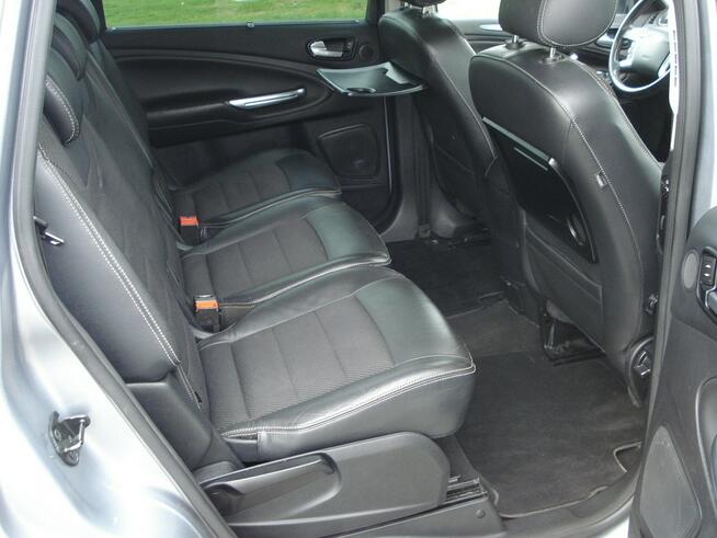 Ford S-Max Wersja Titanium plus.