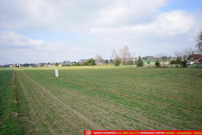 Kalinówka- 10 ar z dopuszcz. zabud. mieszk. media