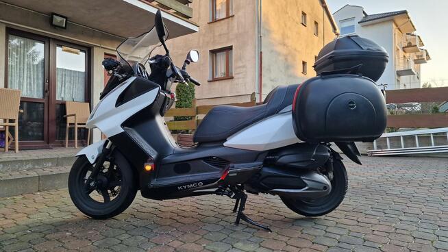 Kymco Downtown 300i, kufry boczne, Led, KAT B