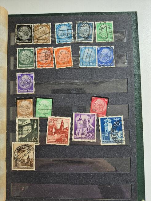 Zestaw klaserow ze znaczkami