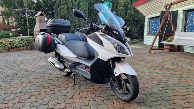 Kymco Downtown 300i, kufry boczne, Led, KAT B