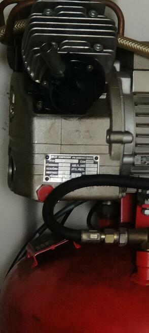 Kompresor tłokowy do warsztatu/zakladu