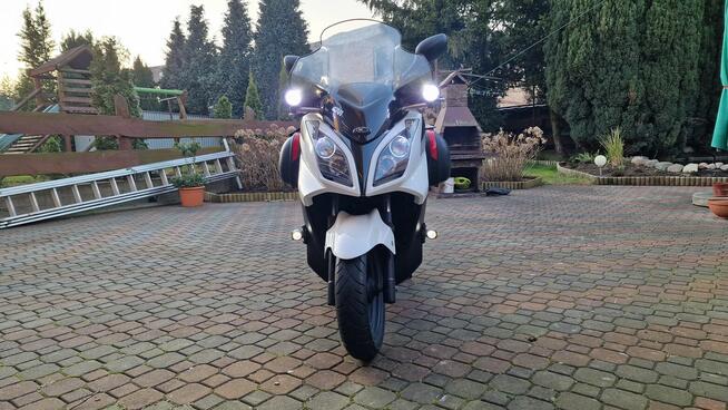 Kymco Downtown 300i, kufry boczne, Led, KAT B
