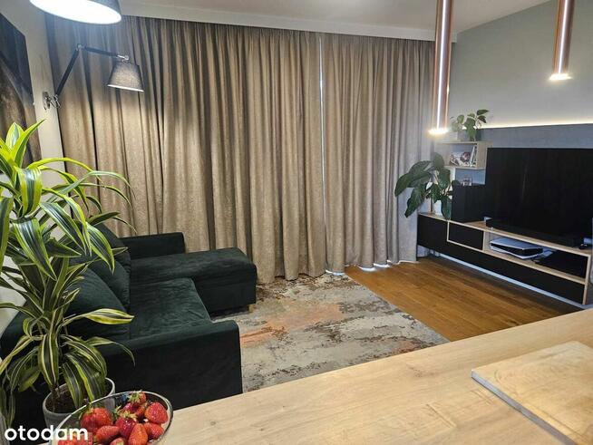 Wyjątkowe mieszkanie z dwoma balkonami w Książenicach