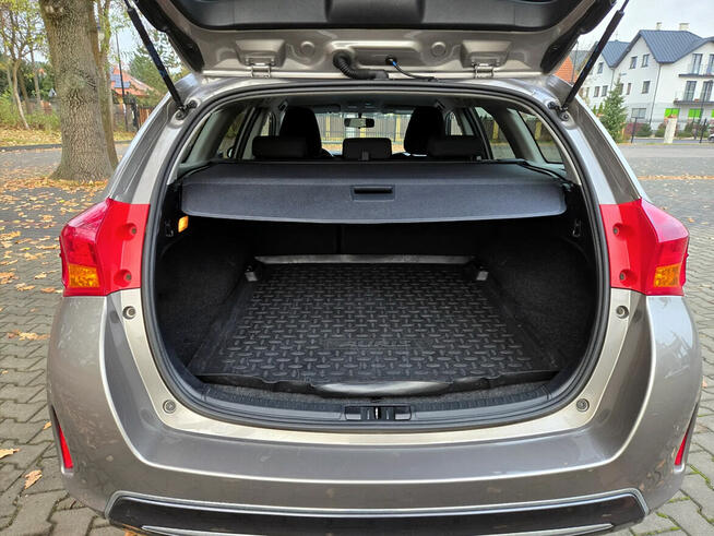 Toyota Auris HSD Hybrid Touring Sports Prestige Navi Wawa