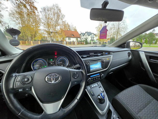 Toyota Auris HSD Hybrid Touring Sports Prestige Navi Wawa