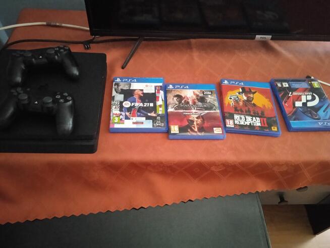 PS 4 1TB