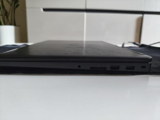 Dell Latitude E5570 | i5 • 8GB • 256GB SSD•Gotowy do pracy