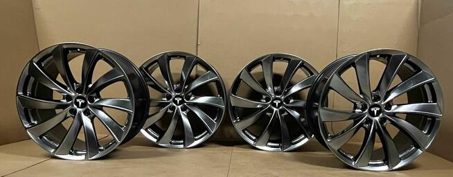 Felgi Tesla Model Y - Rial Lugano 9,5Jx20 ET37 LU9520 5x114,3