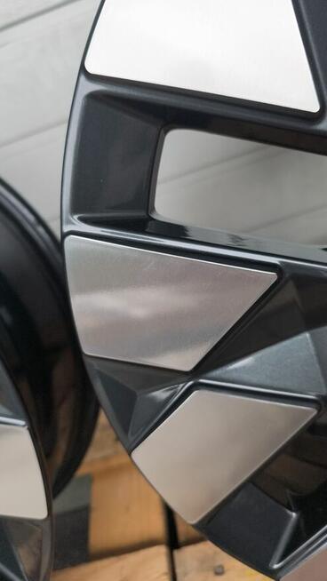 Felgi aluminiowe Hyundai Staria 186x139,7 Et53,5 TPMS (OL66