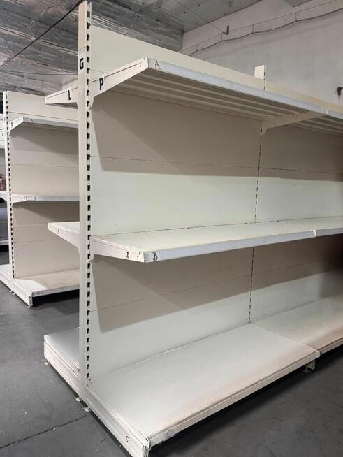 Regały sklepowe na magazyn 32 segmenty typu gondola metalowe