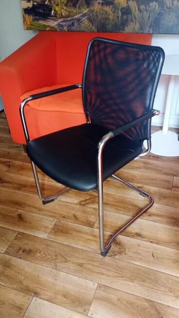 Krzesło konferencyjne czarne PROFIM SUN V 2P krzesła biuro