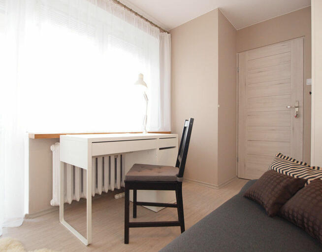 Bardzo ładny pokój z balkonem przy metrze Służew, Wałbrzyska