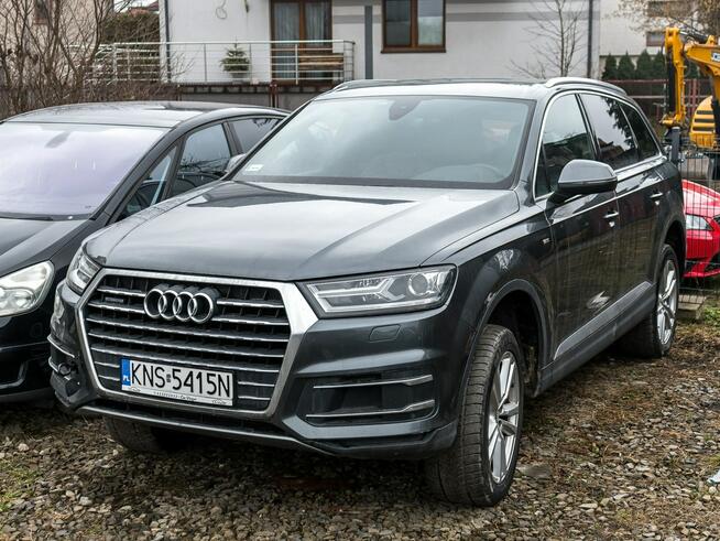 Audi Q7 3.0_Diesel_271KM_332 tyś. km