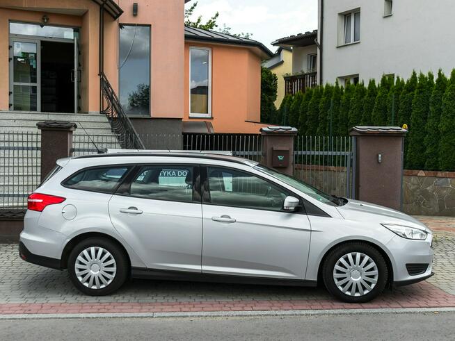 Ford Focus 1.5_Diesel_120 KM_118 tyś. km_LIFT