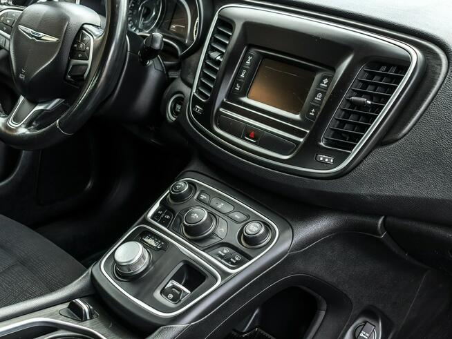 Chrysler 200 2.4_Benzyna_Gaz_175 KM_175 tyś. km