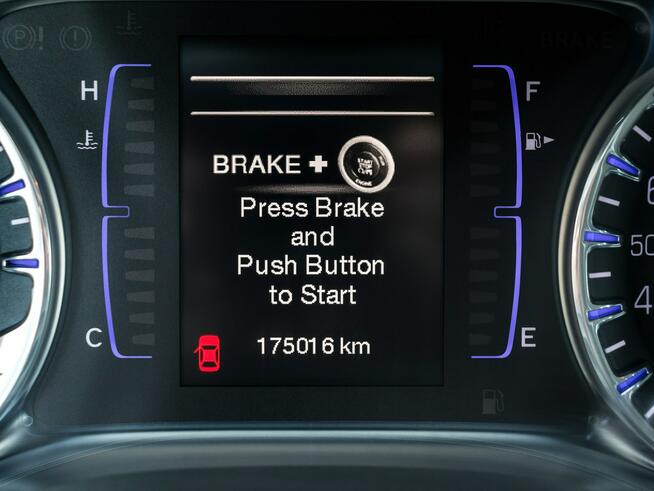 Chrysler 200 2.4_Benzyna_Gaz_175 KM_175 tyś. km