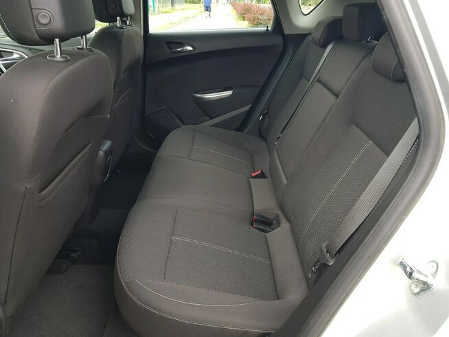 Opel Astra 1,6 Turbo Benzyna Navi Klimatronik Zarejestrowany Gwarancja